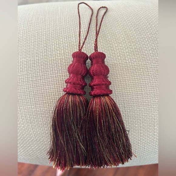 Burgundy Drapery Tassels 10 Inches - Picture 1 of 5